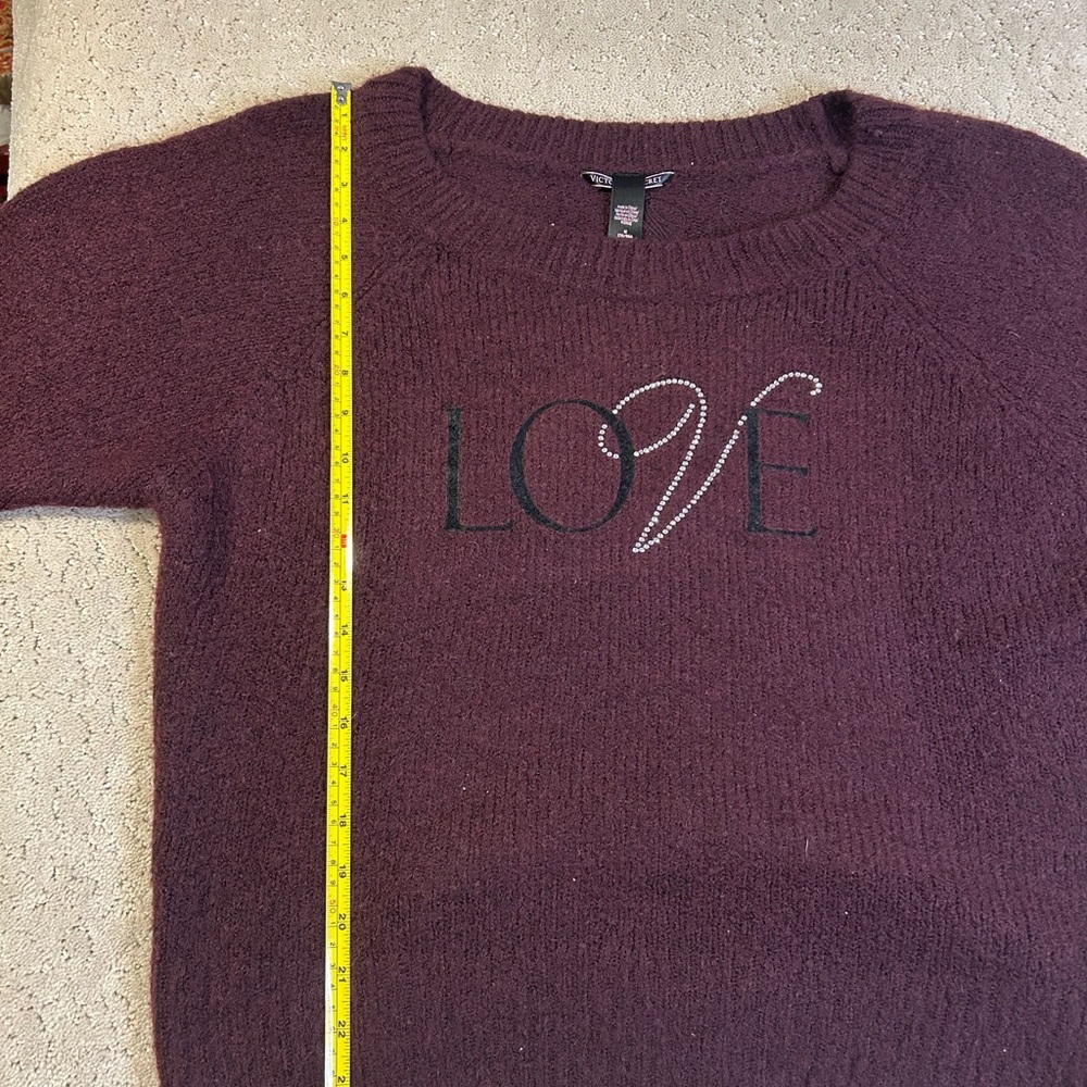 VICTORIA’S SECRET PURPLE LOVE Rhinestone Bling Slouchy Fuzzy Pullover Sweater M‎ - Picture 5 of 6